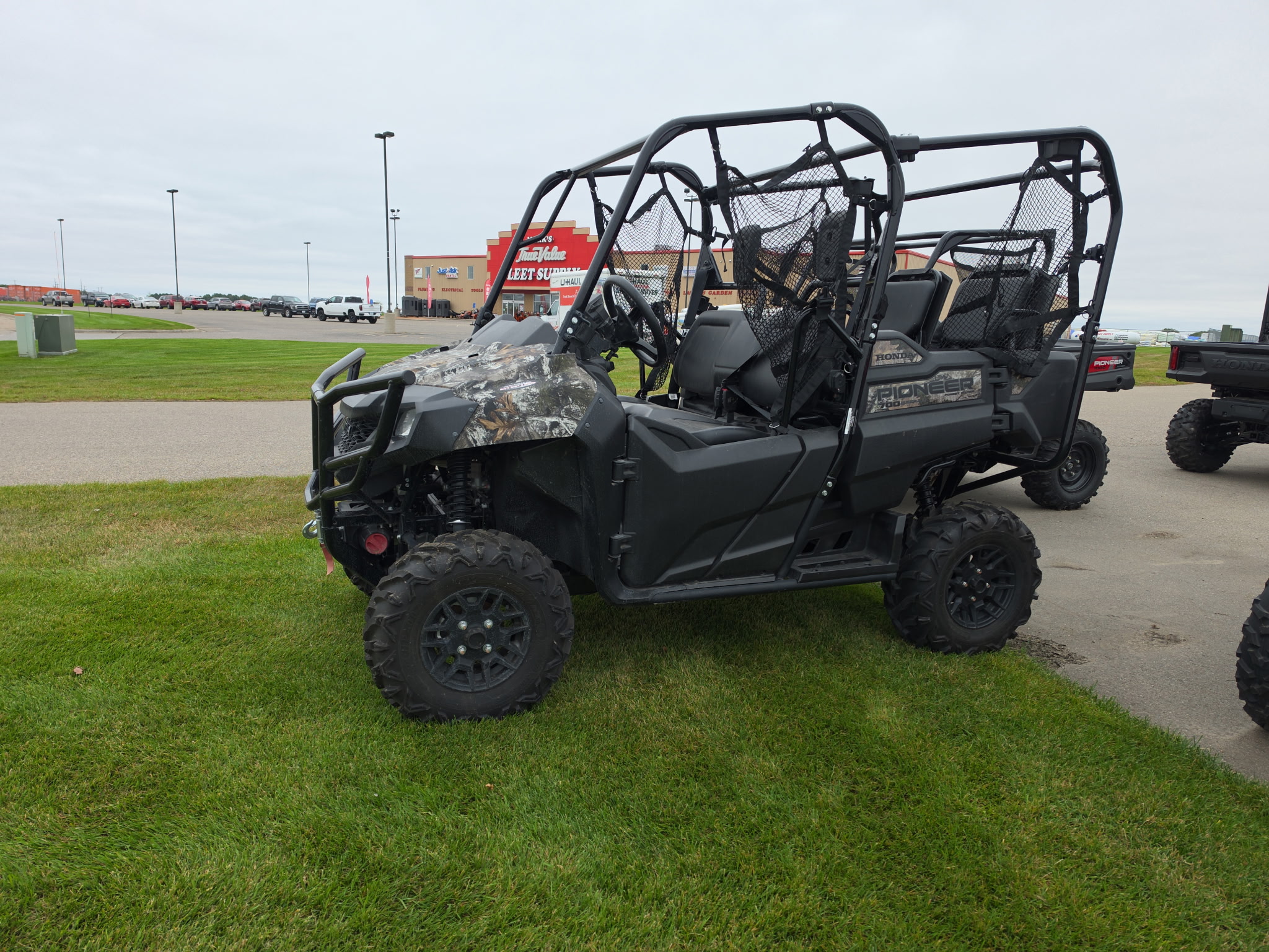 2025 HONDA SXS700M4F UTV