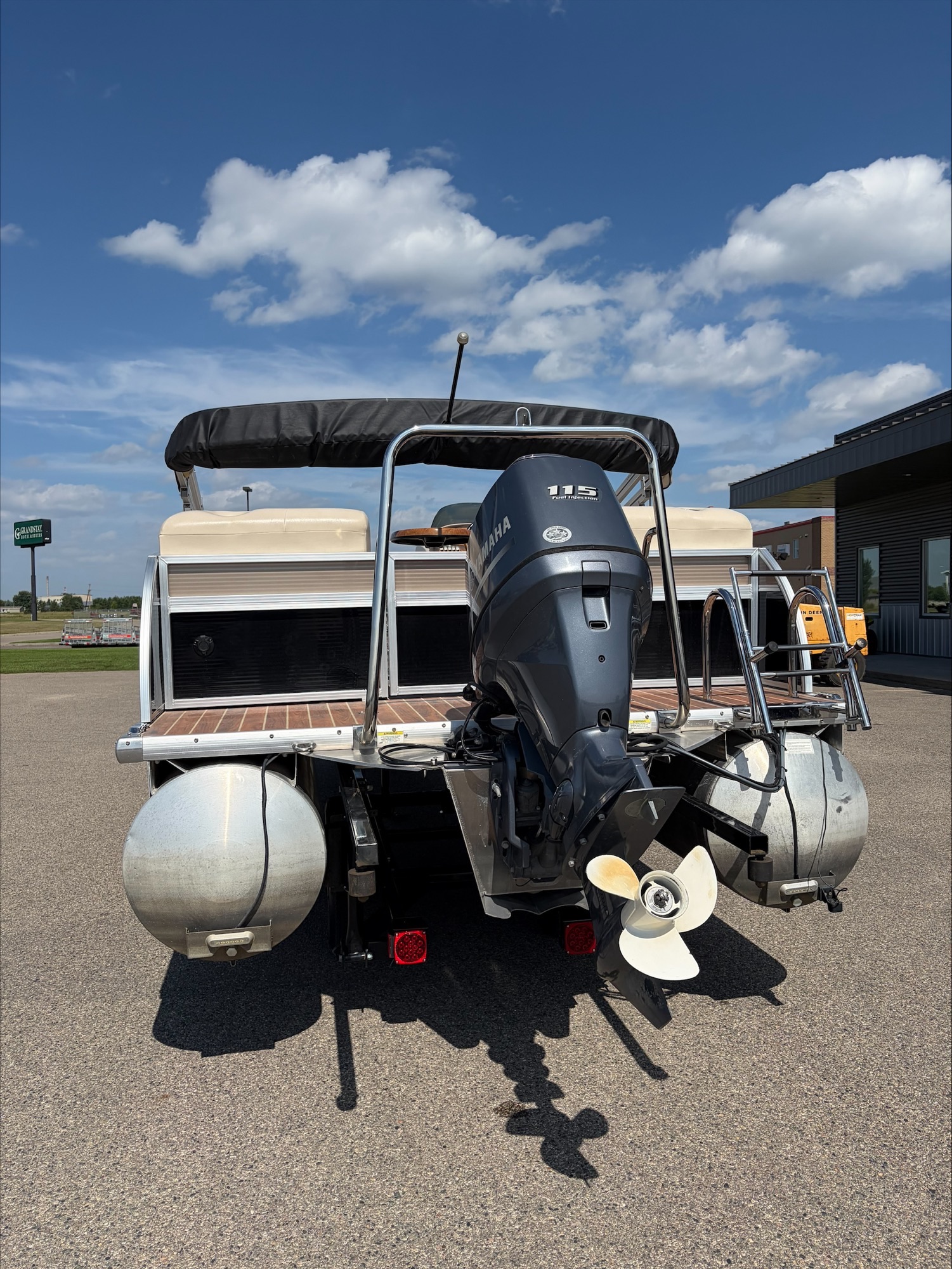 2013 MISTY HARBOR 2385SU w/legs PONTOON