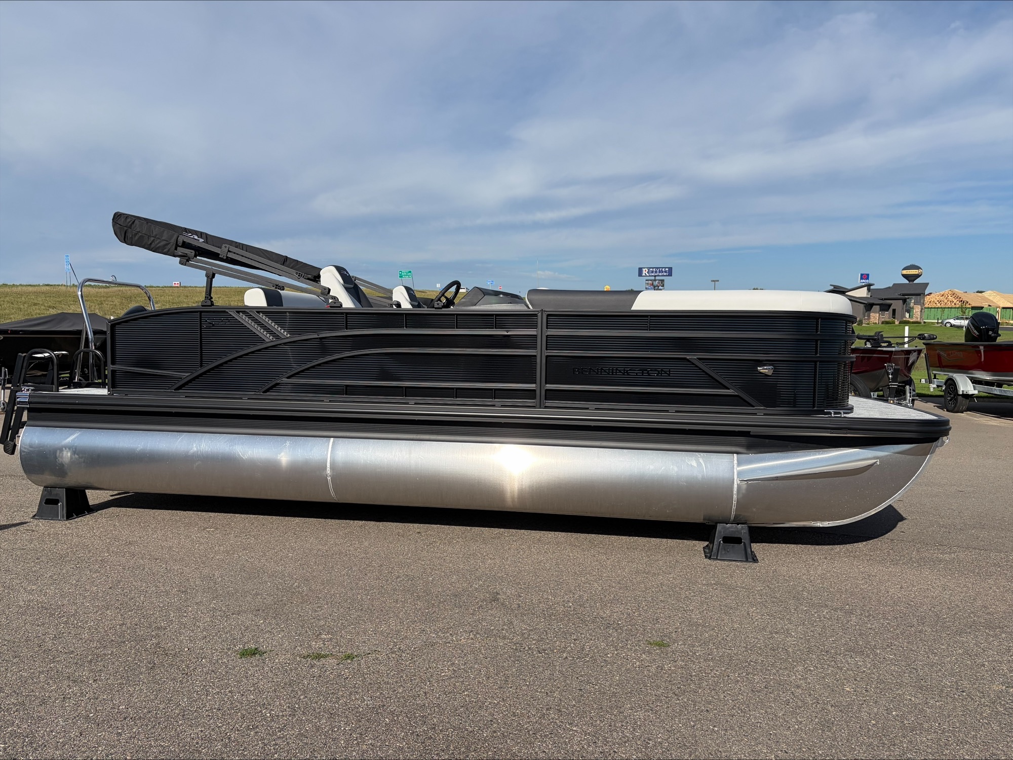 2026 BENNINGTON 22S1SB PONTOON